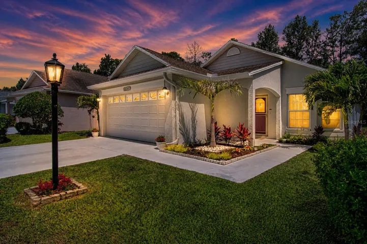 Meticulously maintained, set towards the end of the cul-de-sac