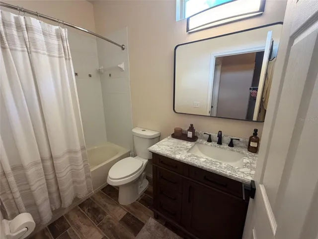 2nd bathroom