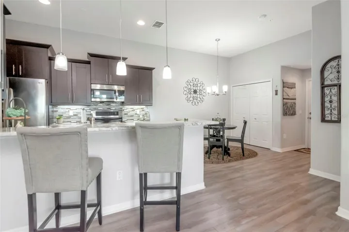 Kitchen Bar