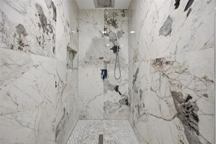 Master Walking Shower
