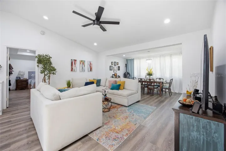 Living/Dining Room