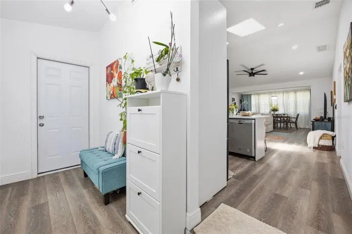 Entrance/Foyer/Garage Access