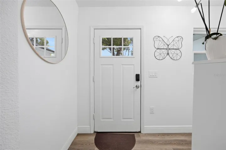 Entrance / Inside View