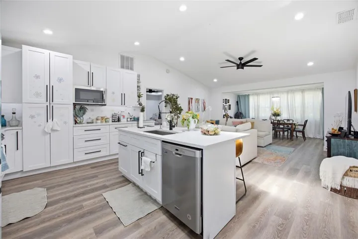 Kitchen/Living Room