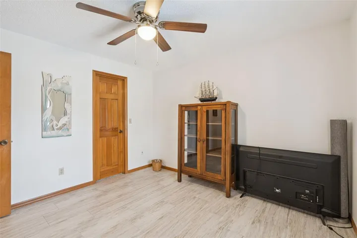 Flexible guest bedroom #3 for guests, office or family needs