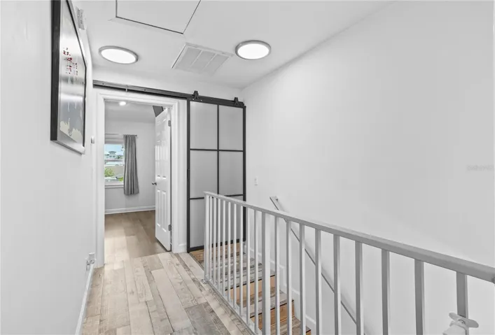 2nd Floor Landing