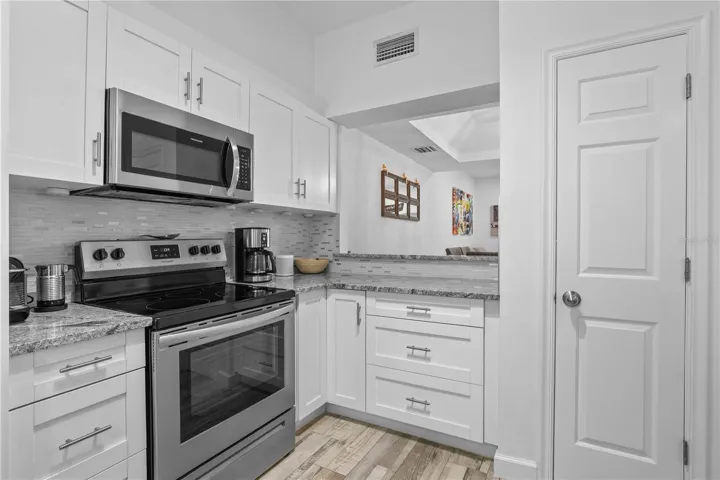 Dedicated Pantry and hight top pass through.