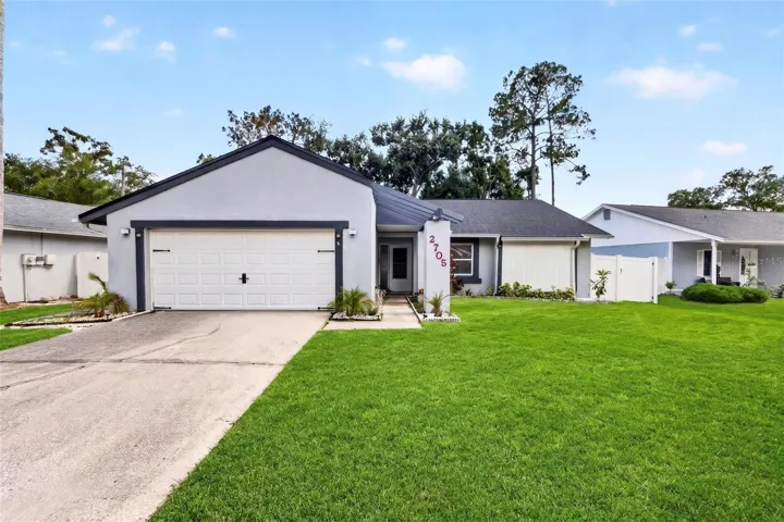 Front lawn image has been digitally enhanced to reflect potential landscaping.