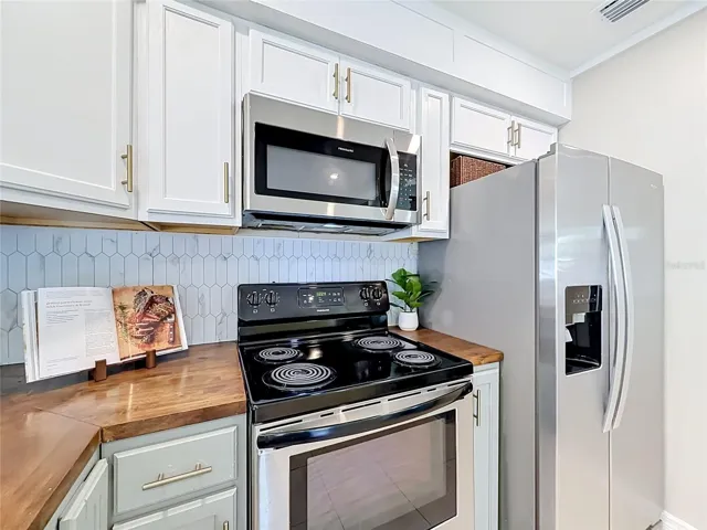 Farmhouse Updated Kitchen