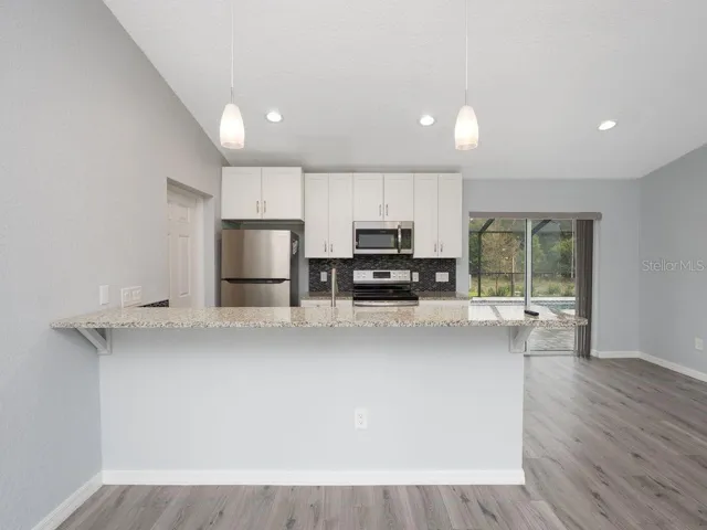 breakfast bar to kitchen