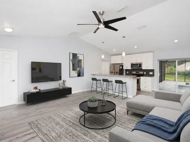 Virtual staged great room
