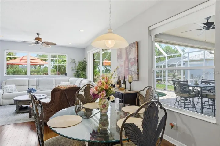 Eat-in kitchen