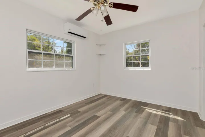 Guest bedroom 1