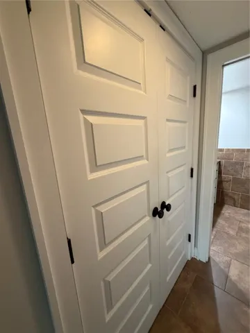 Primary Closet (1)