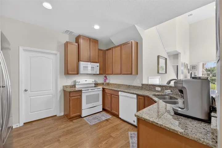 Wood kitchen cabinets
