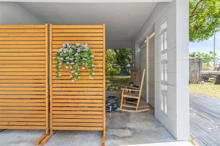 Car port / patio