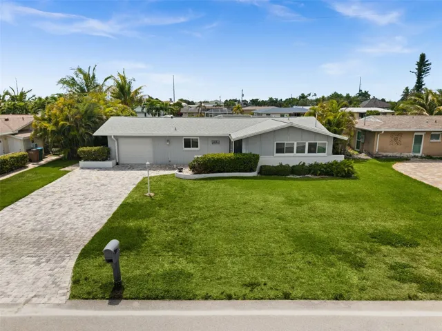 Welcome to 3014 SE 17th Avenue.