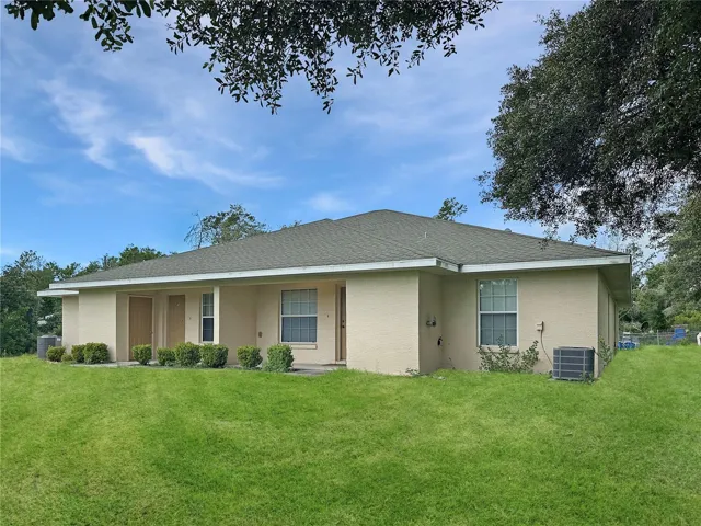 Beautiful unit available now!
