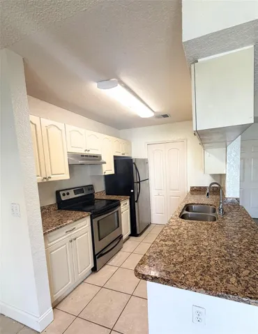 Stainless steel appliances and granite countertops