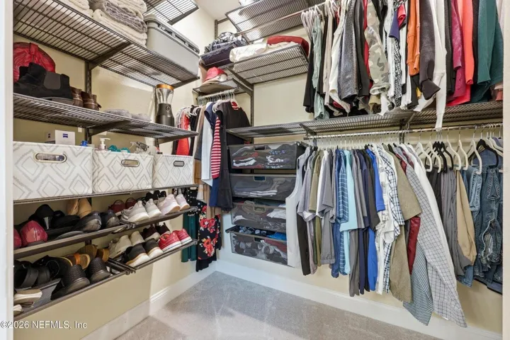 Walk-in Closet