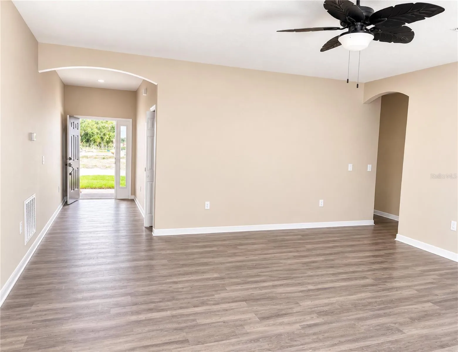 411 Shannon Estates Ct, Plant City, Florida 33563 — photo 3
