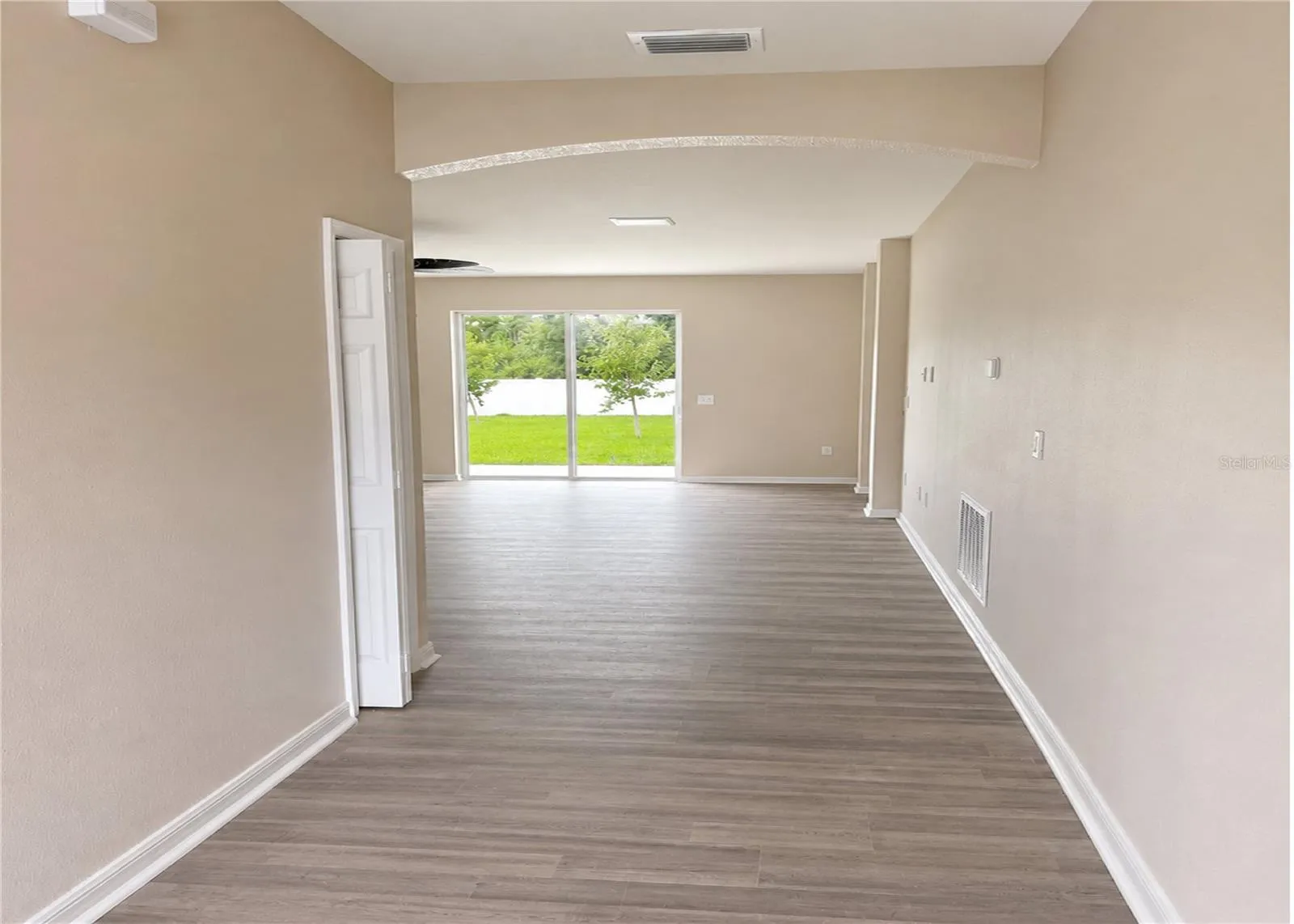 411 Shannon Estates Ct, Plant City, Florida 33563 — photo 4
