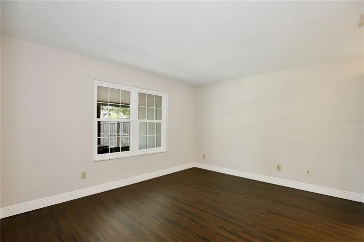 primary suite downstairs13x12