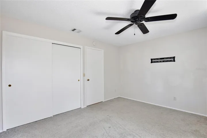 bedroom3 upstairs    11x10
