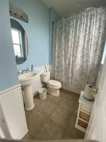 Downstairs Full Bath