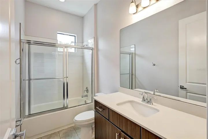 Bath 3 - First Floor