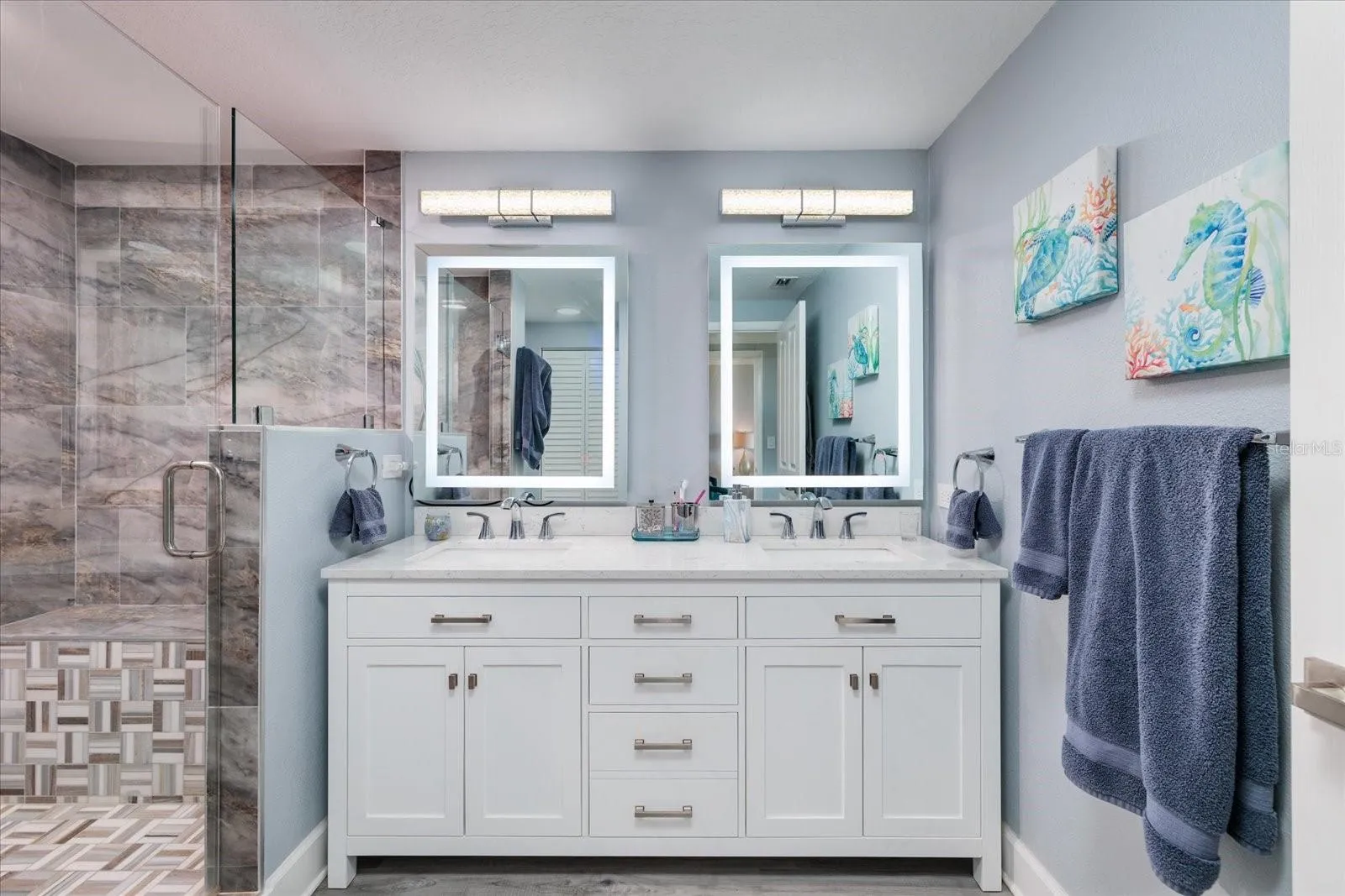 Primary ensuite  bath with double sink vanity