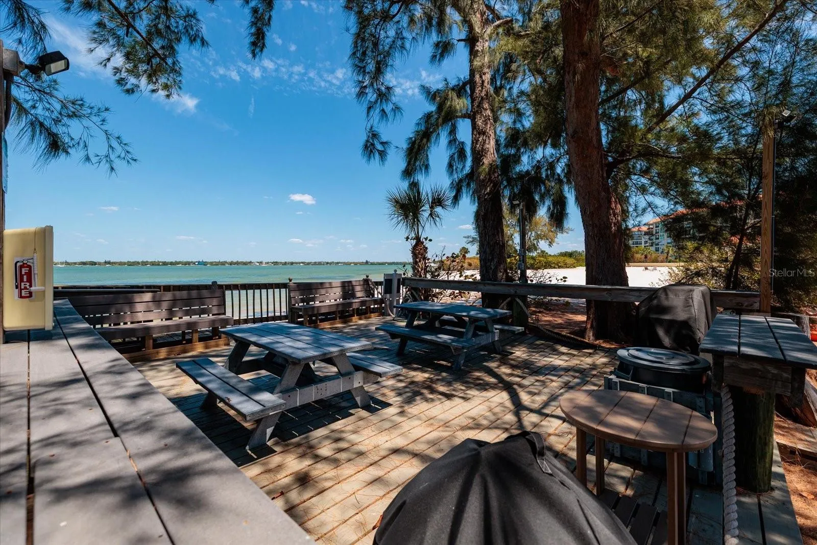 Grill & Picnic area