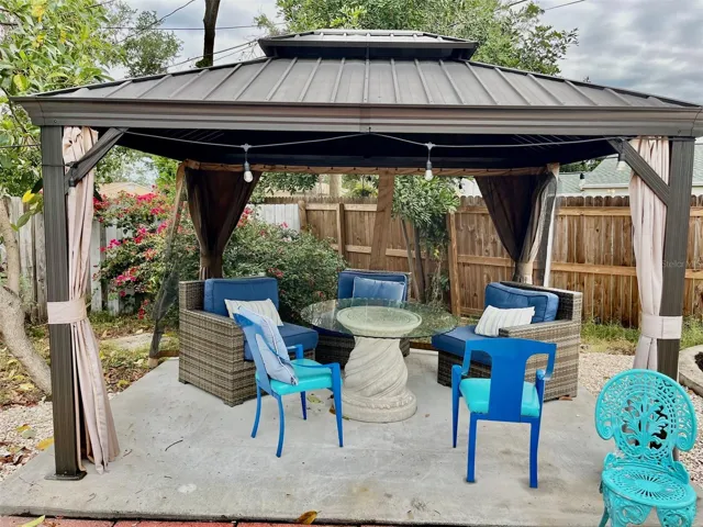 Enjoy Florida outdoor living