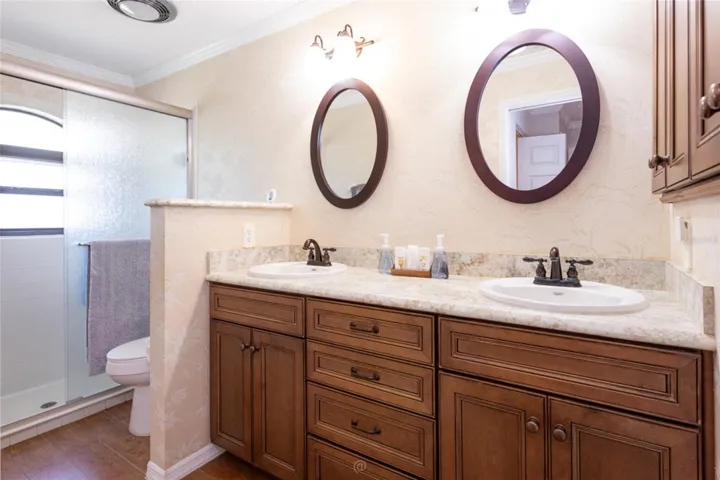 Primary bath