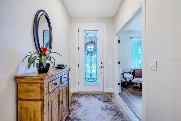 Entry/Foyer