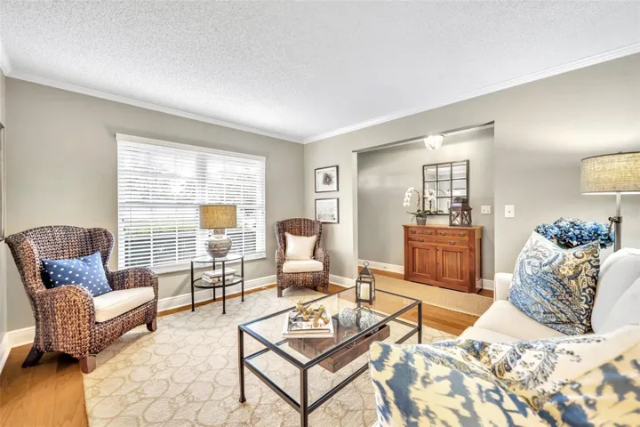 Living Room to Entry