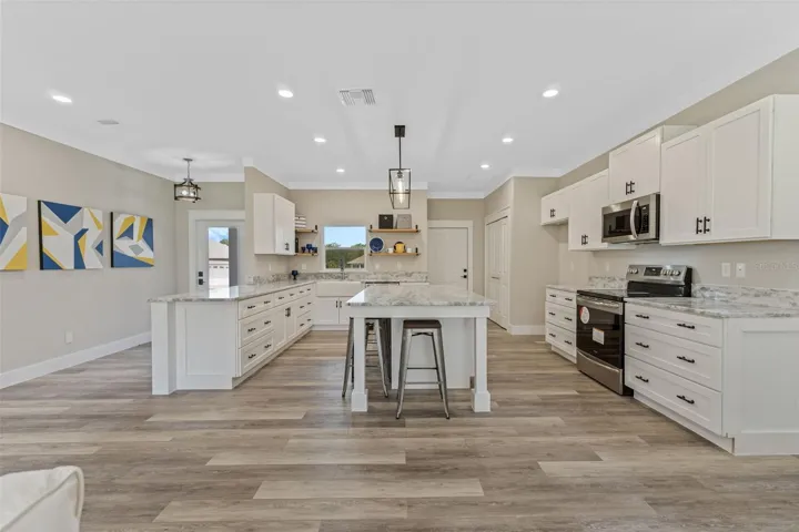Interior Photos of previous model sold same basic floor plan. Some features may have been changed.