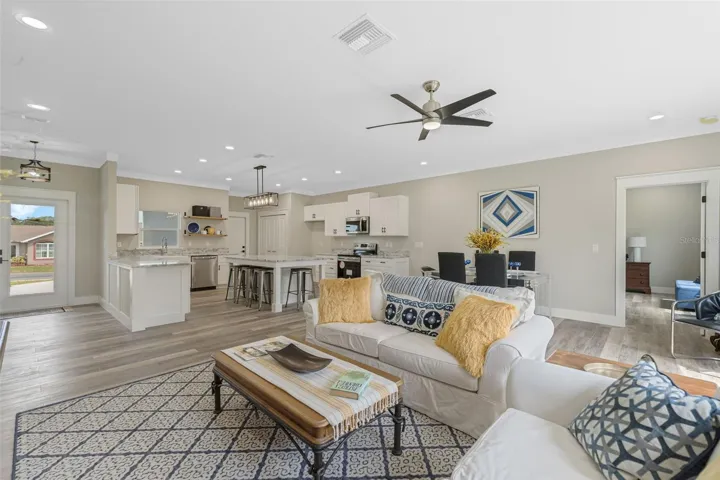 Interior Photos of previous model sold same basic floor plan. Some features may have been changed.