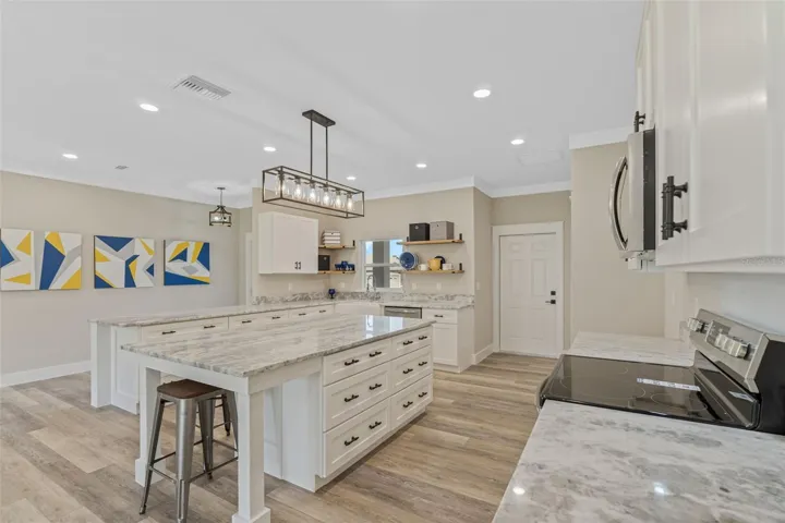 Interior Photos of previous model sold same basic floor plan. Some features may have been changed.