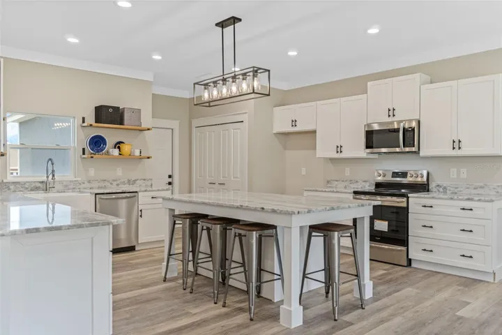 Interior Photos of previous model sold same basic floor plan. Some features may have been changed.