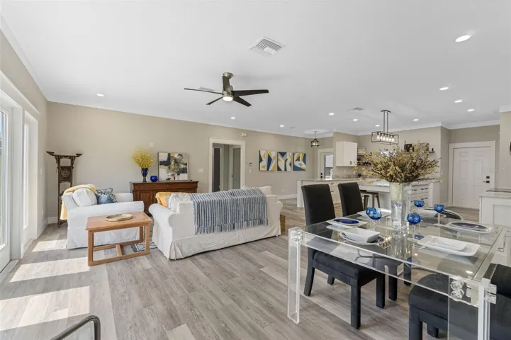 Interior Photos of previous model sold same basic floor plan. Some features may have been changed.