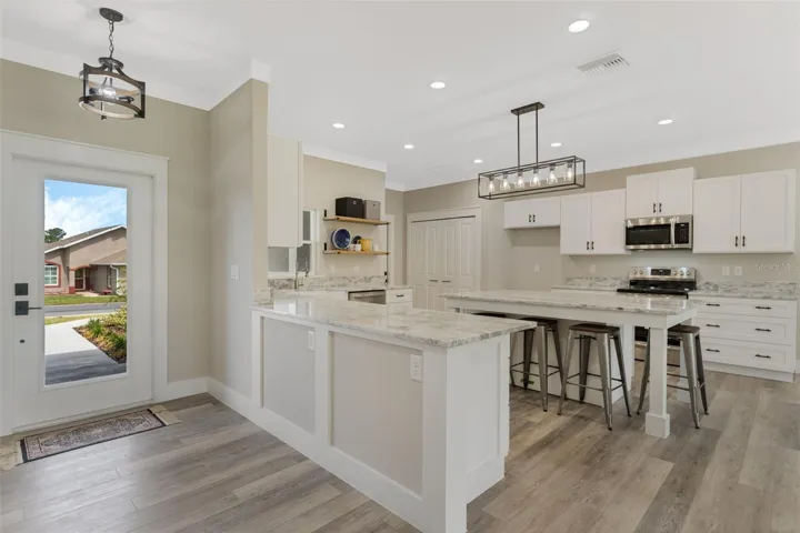 Interior Photos of previous model Some features may have been changed sold same basic floor plan.