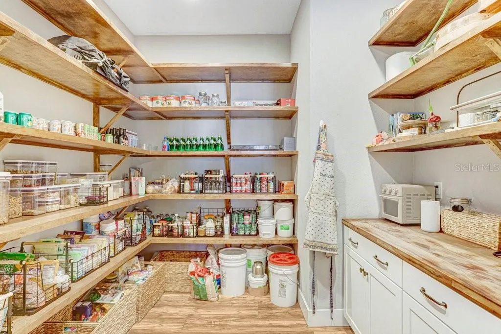 Extra Large Pantry