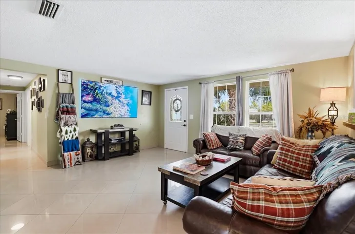 Comfortable Living Room