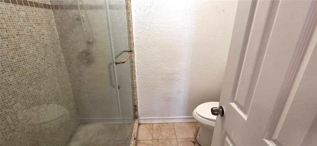 Primary En-Suite Bath