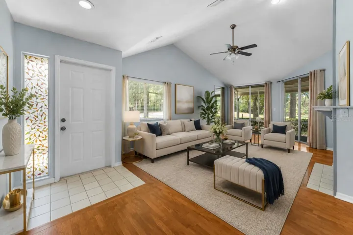 virtually staged livingroom