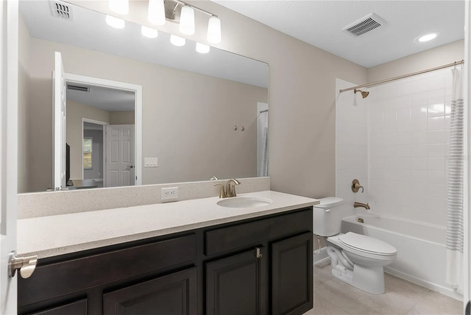 Bathroom Upstairs
