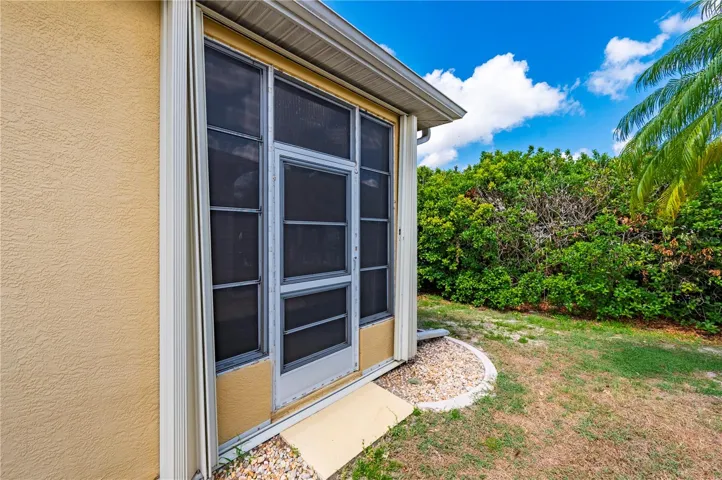 Accordian storm shutters on lanai, too!