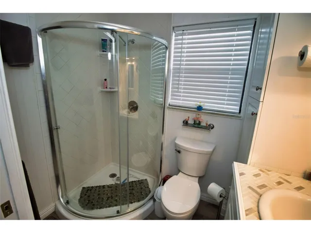 2nd bathroom