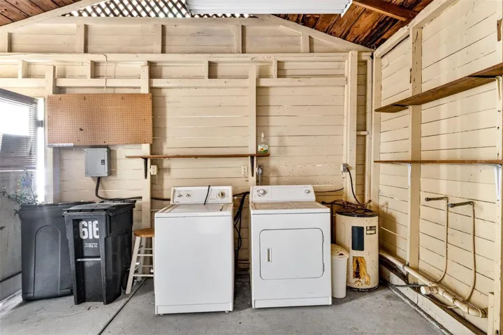 Washer & dryer in Carriage House